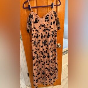 Elegant Floral Dress in Pink and Black